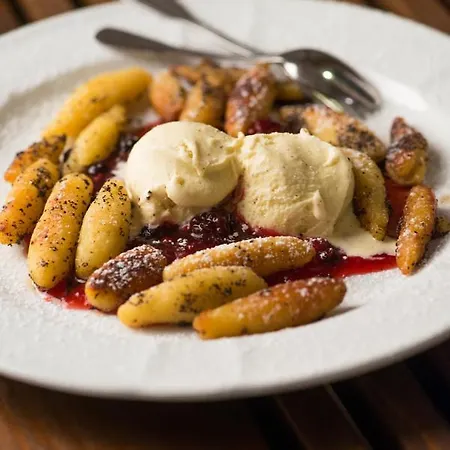 Goldenes Schiff Gasthuis Passau