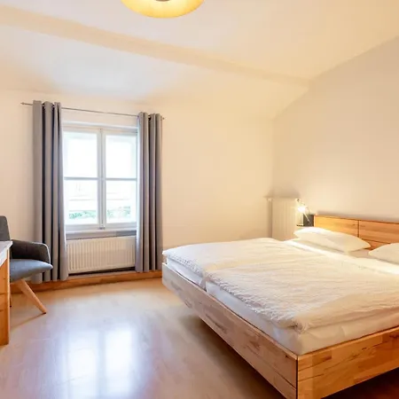 Goldenes Schiff * Πασάου