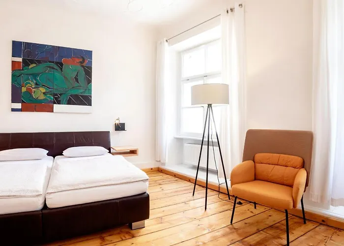 Goldenes Schiff בית הארחה פסאו