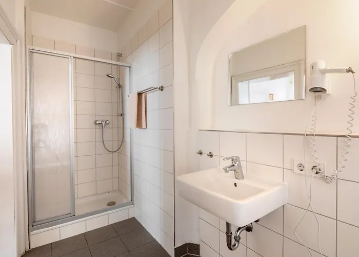 Goldenes Schiff Pasawa